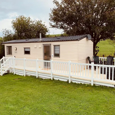95 Newquay Bay Dog Friendly